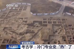 巴恩斯谈提前回球员通道：比赛还剩2、3秒就结束了 就提前回去了